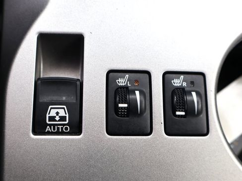 Used 2013 Toyota 4Runner Limited AWD/4WD image 40