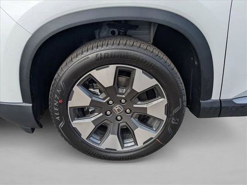 New 2026 Honda Pilot Elite image 10