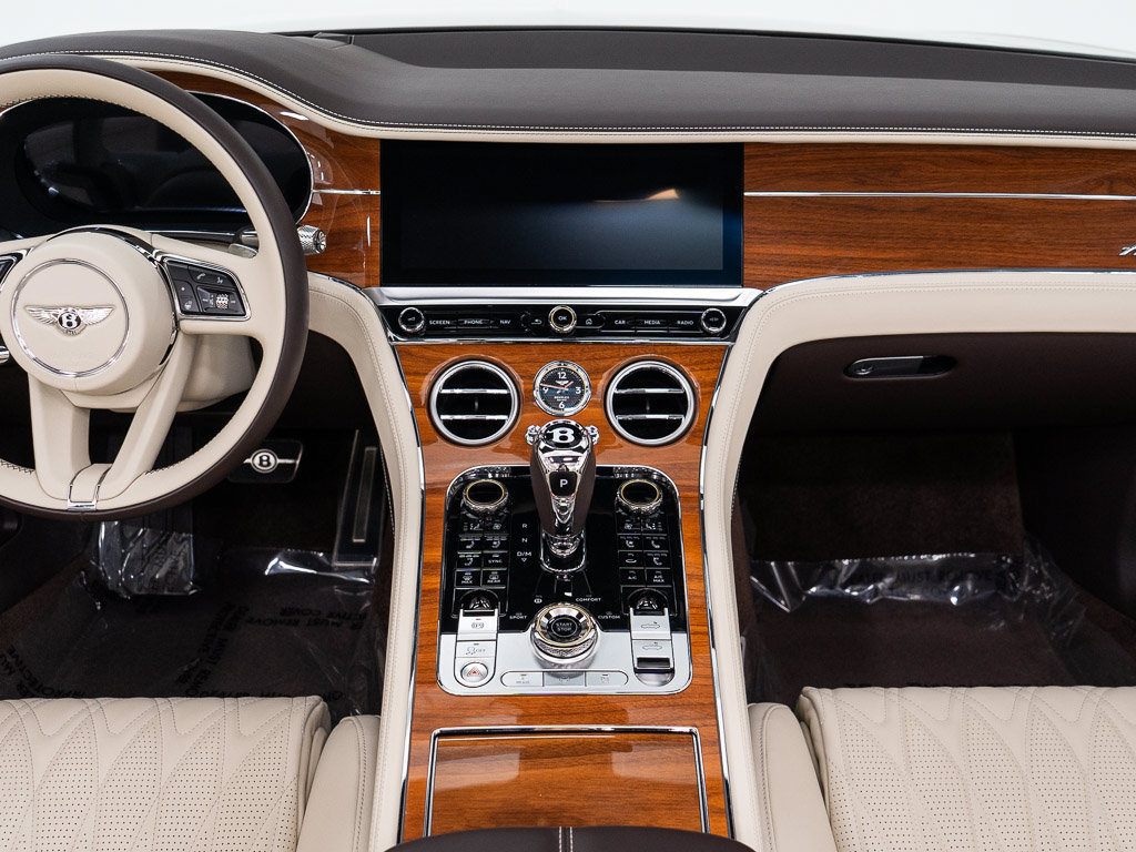 Certified 2026 Bentley Continental GT Azure AWD/4WD image 35