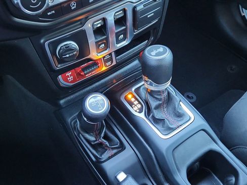 Used 2021 Jeep Wrangler Rubicon w/ Cold Weather Group image 25