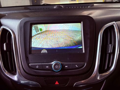 Used 2019 Chevrolet Equinox LT image 39