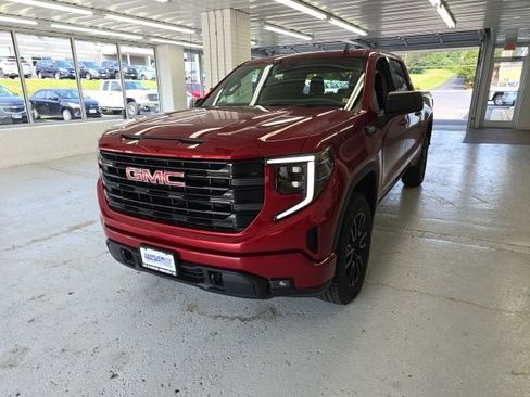 New 2024 GMC Sierra 1500 Elevation image 3