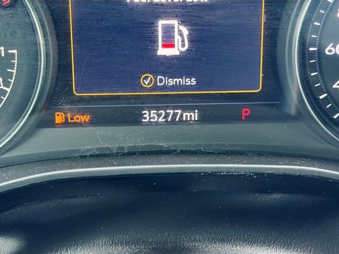 Used 2022 Cadillac XT6 Premium Luxury w/ Technology Package image 43