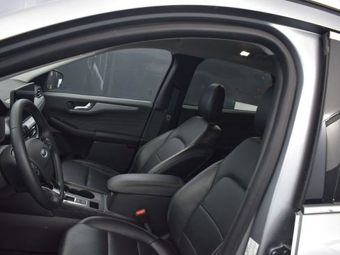 Used 2024 Ford Escape Platinum AWD/4WD image 18