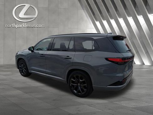 Certified 2026 Lexus TX 500h AWD image 2