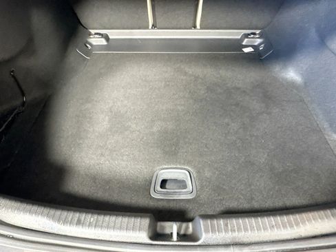 Used 2025 Mercedes-Benz C 300 Sedan image 25