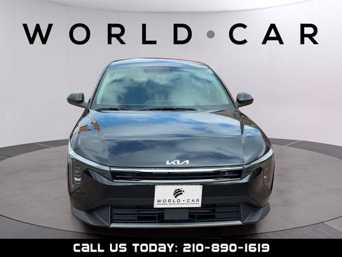 Used 2025 Kia K4 EX FWD image 2