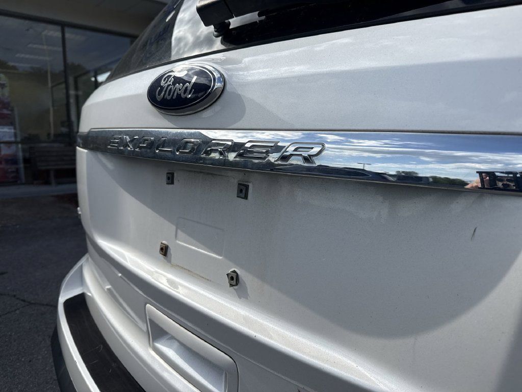 Used 2014 Ford Explorer XLT AWD/4WD image 6