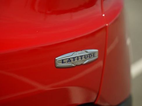 Used 2015 Jeep Renegade Latitude w/ Trailer Tow Group image 39