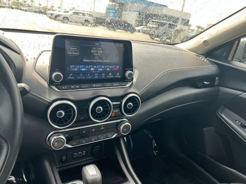 Used 2024 Nissan Sentra SV FWD image 23
