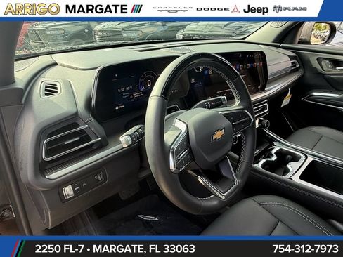 Used 2026 Chevrolet Traverse LT w/ Enhanced Driving Package FWD image 10