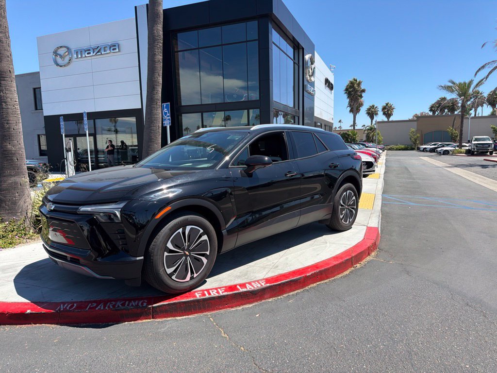 Used 2024 Chevrolet Blazer EV LT AWD/4WD image 2