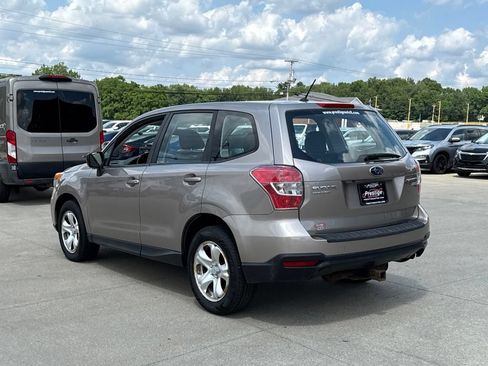 Used 2015 Subaru Forester 2.5i AWD/4WD image 4