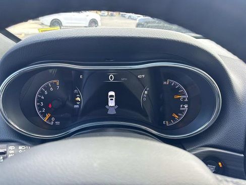 Used 2022 Jeep Grand Cherokee Laredo X AWD/4WD image 22
