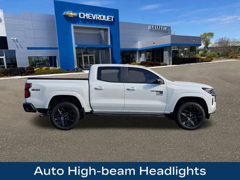 Used 2025 Chevrolet Colorado Z71 w/ Z71 Convenience Package 2 image 10