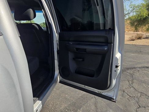 Used 2013 Chevrolet Silverado 1500 LT RWD image 16