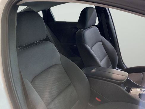 Certified 2025 Chevrolet Malibu LT FWD image 30