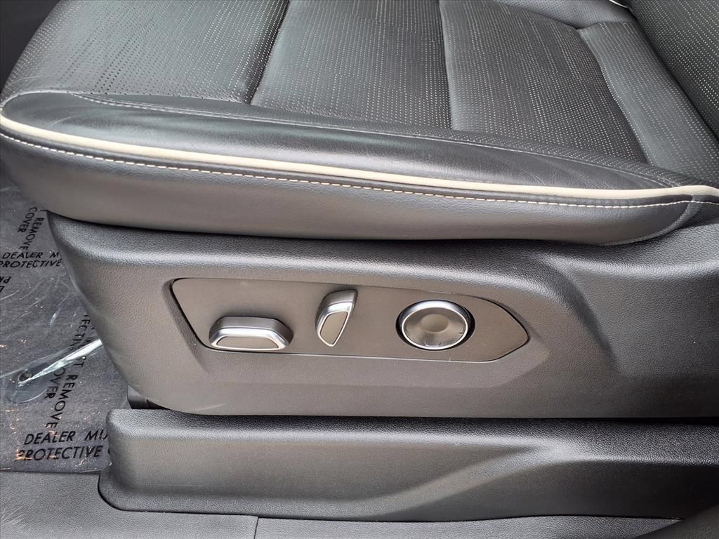 Used 2024 Cadillac Escalade Sport AWD/4WD image 22