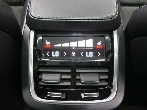 Used 2019 Volvo XC90 T6 R-Design w/ Advanced Package AWD/4WD image 30