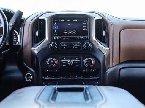 Used 2020 Chevrolet Silverado 2500 High Country AWD/4WD image 36