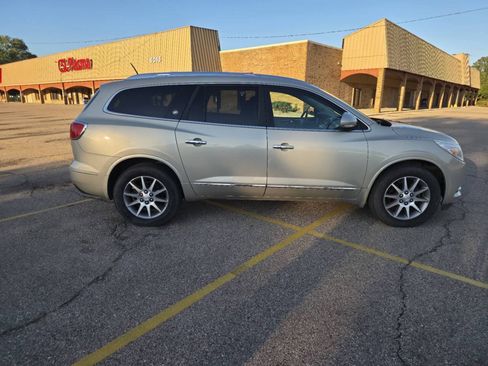 Used 2016 Buick Enclave Leather AWD/4WD image 3