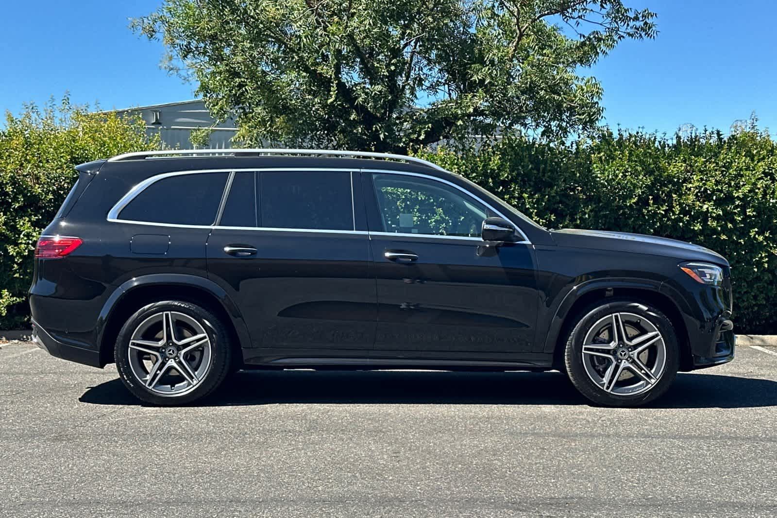 New 2026 Mercedes-Benz GLS 450 4MATIC image 2