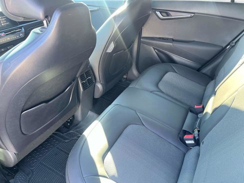 Used 2025 Kia Niro Wind w/ Wind Preserve Package image 14