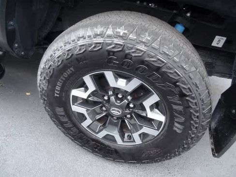 Used 2023 Toyota Tacoma TRD Off-Road image 13