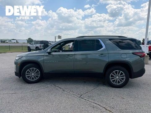Used 2023 Chevrolet Traverse LT AWD/4WD image 8