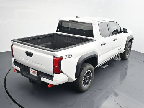 Used 2024 Toyota Tacoma TRD Off-Road AWD/4WD image 29