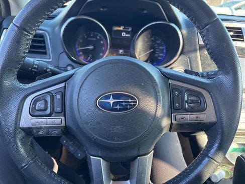 Used 2017 Subaru Outback 2.5i Limited image 46