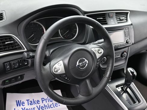 Used 2017 Nissan Sentra SV FWD image 12