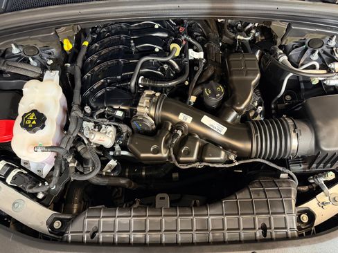 Used 2023 Jeep Grand Cherokee Altitude AWD/4WD image 48