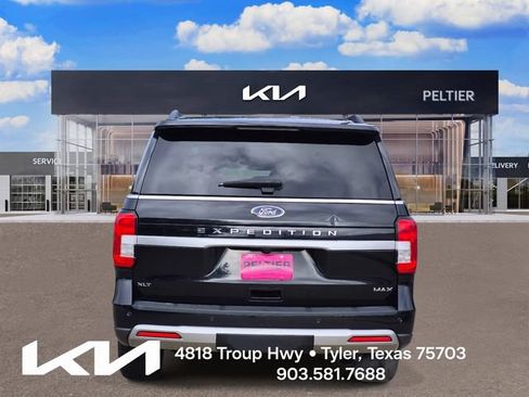 Used 2023 Ford Expedition Max XLT AWD/4WD image 5