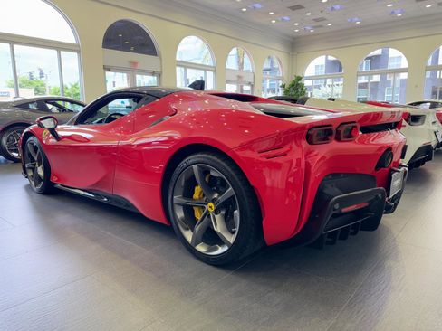Used 2022 Ferrari SF90 Stradale image 26