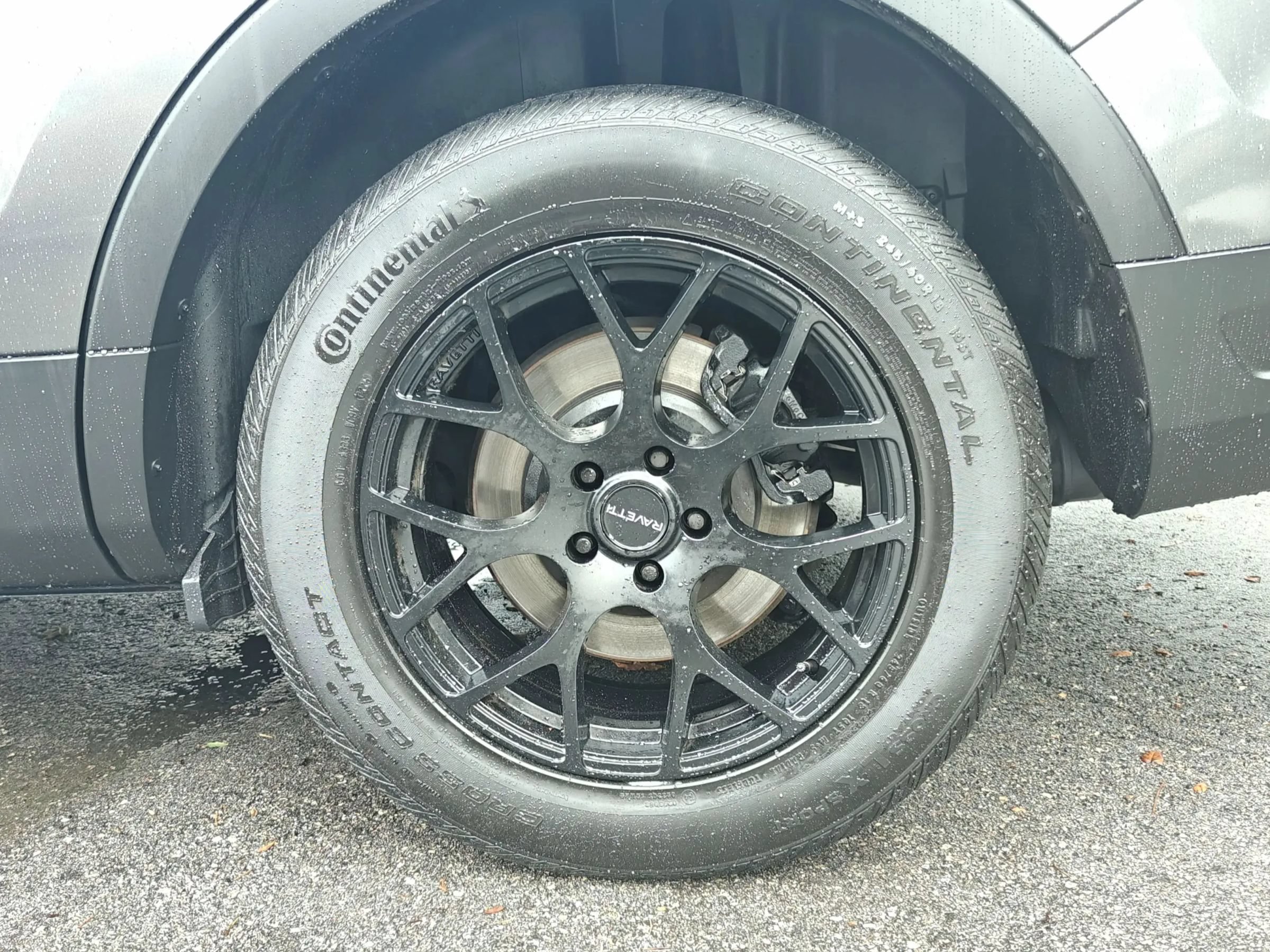 Used 2018 Ford Explorer XLT w/ Class II Trailer Tow Package FWD image 24