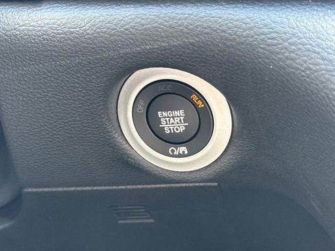 New 2026 Chrysler Pacifica Select image 24