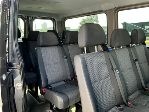 Used 2013 Freightliner Sprinter 2500 image 18