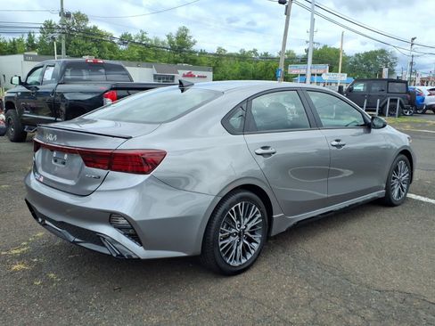 Used 2023 Kia Forte GT-Line w/ GT-Line Technology Package FWD image 3