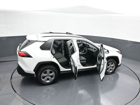 Certified 2022 Toyota RAV4 XLE image 44