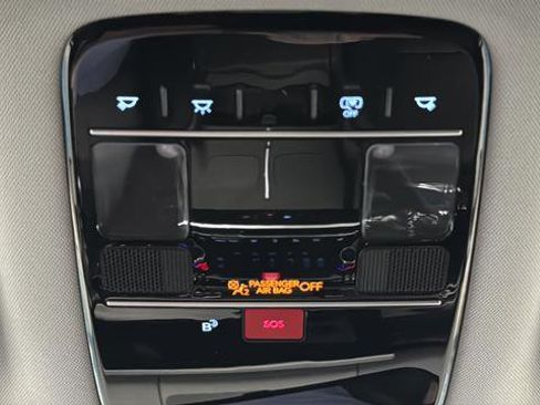 Used 2025 Hyundai Santa Fe SEL image 33