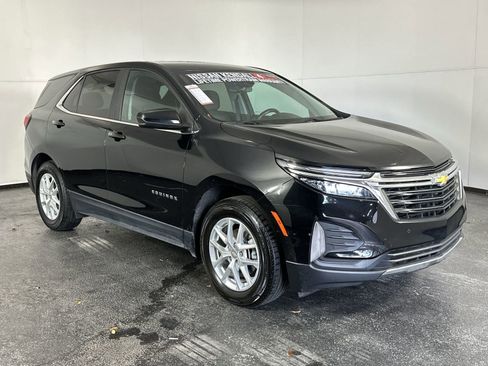 Used 2022 Chevrolet Equinox LT FWD image 2