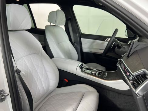 Used 2026 BMW X5 xDrive50e w/ M Sport Package AWD/4WD image 24