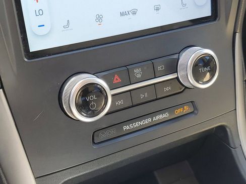 Used 2021 Ford Edge SEL w/ Convenience Package image 25