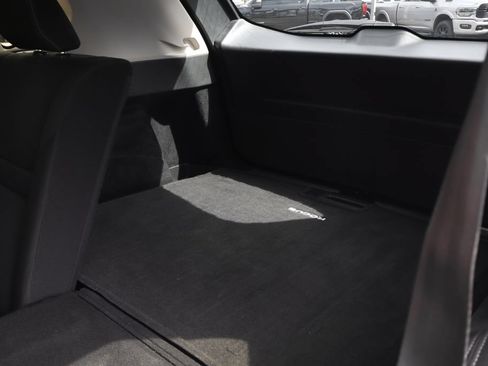 Used 2023 Nissan Rogue S FWD image 34