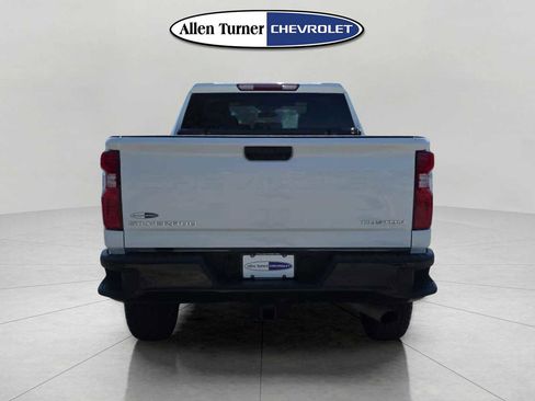 Used 2024 Chevrolet Silverado 2500 Custom w/ Custom Convenience Package image 5