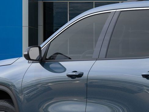 New 2026 Chevrolet Traverse LT w/ Sun and Wheel Package FWD image 12