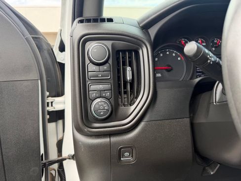 Used 2022 Chevrolet Silverado 2500 Custom w/ Custom Value Package AWD/4WD image 25