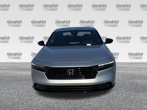 Used 2025 Honda Accord Sport image 3