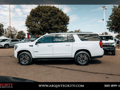 Used 2024 GMC Yukon XL AT4 AWD/4WD image 4